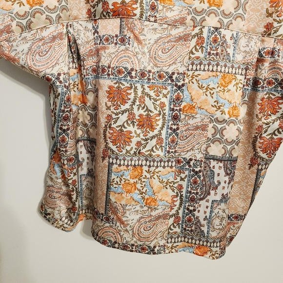 Nicole Miller New York | Women's Multicolor V-Neck Blouse Top (Size 1X) - Picture 10 of 11